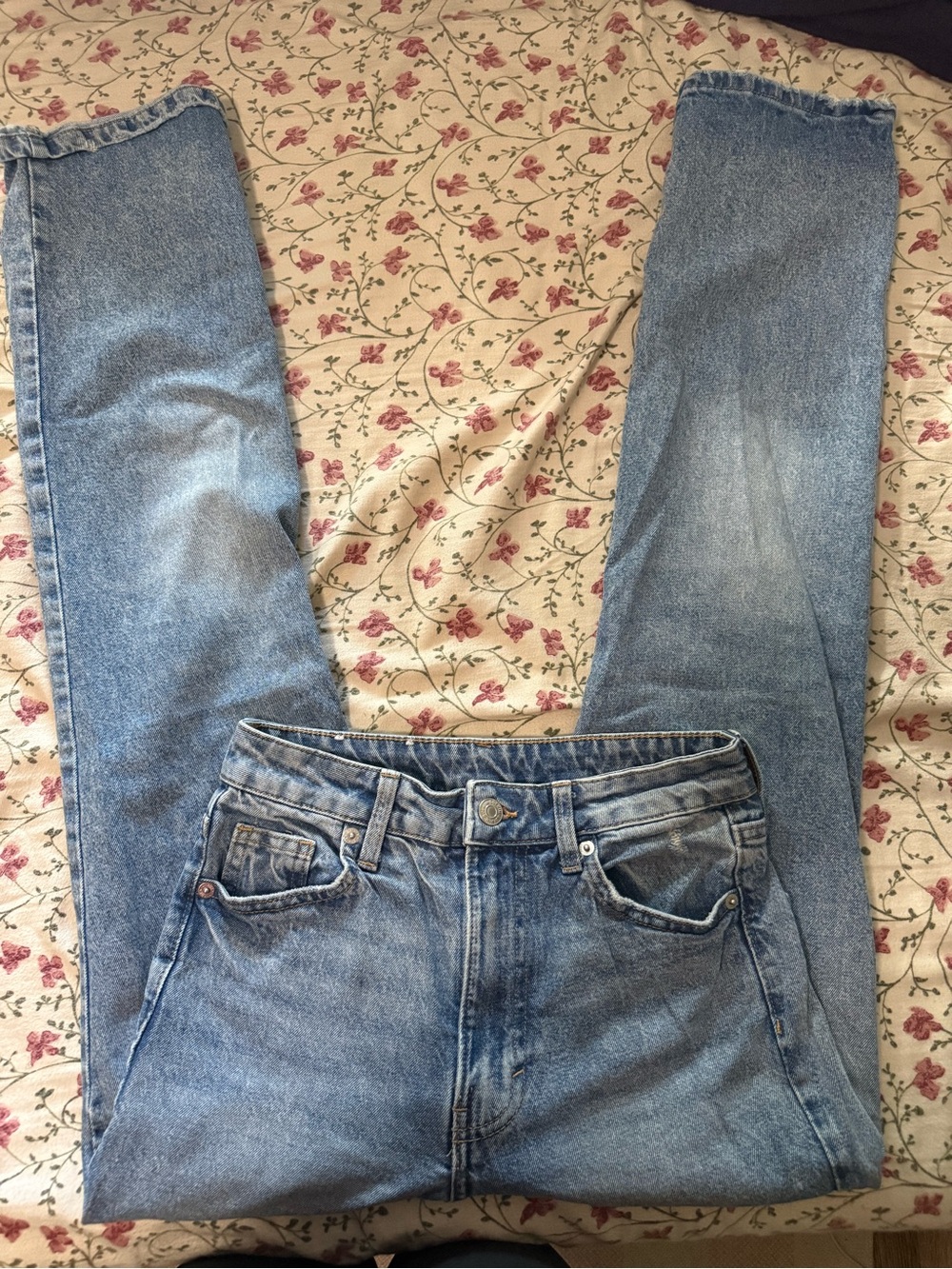 H&M Light Blue High-Rise Straight Jeans